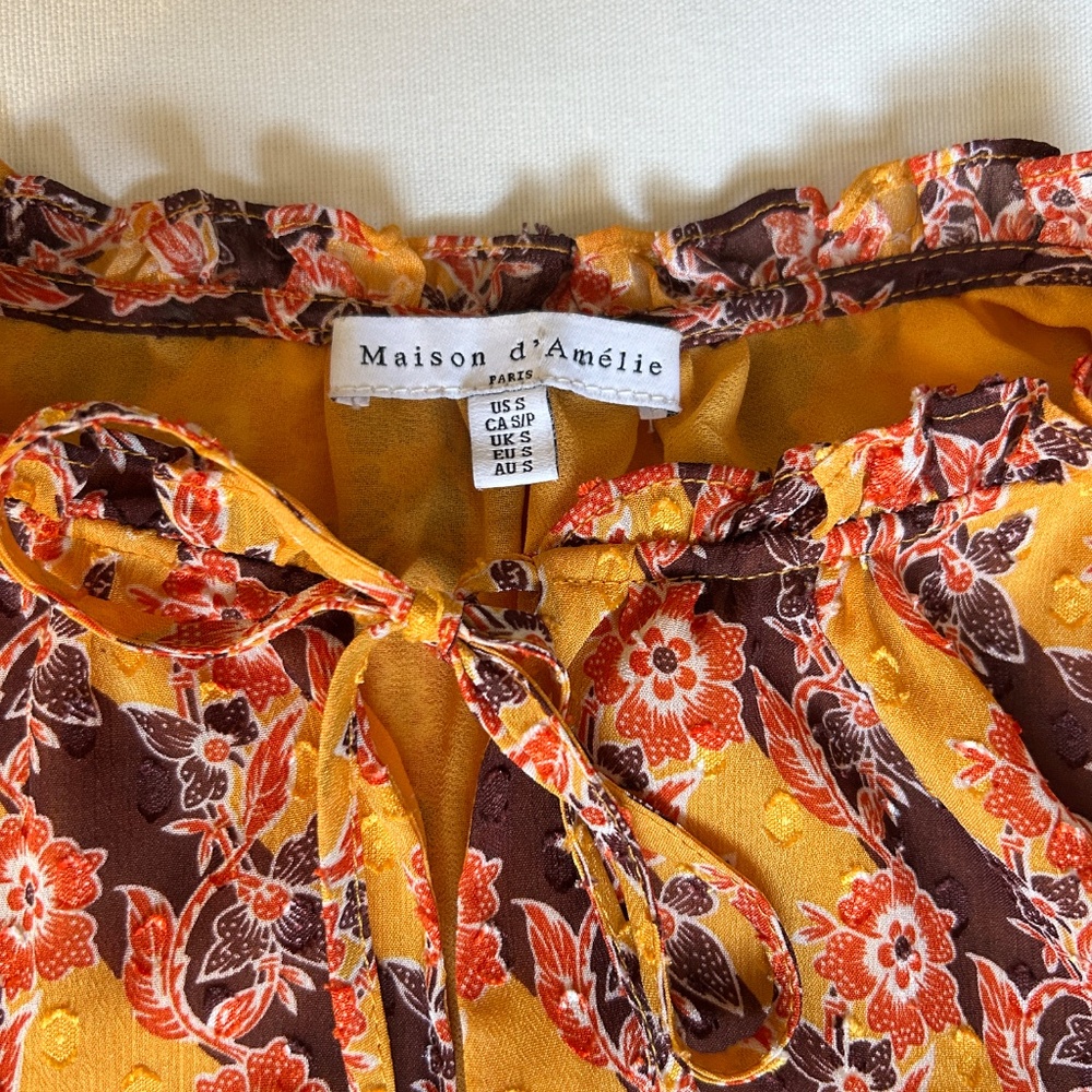 Maison d'Amelie Sleeveless Blouse, US Small, Yellow - Picture 3 of 5